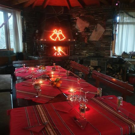 Къща За Гости С Механа Баджо Dospat Extérieur photo