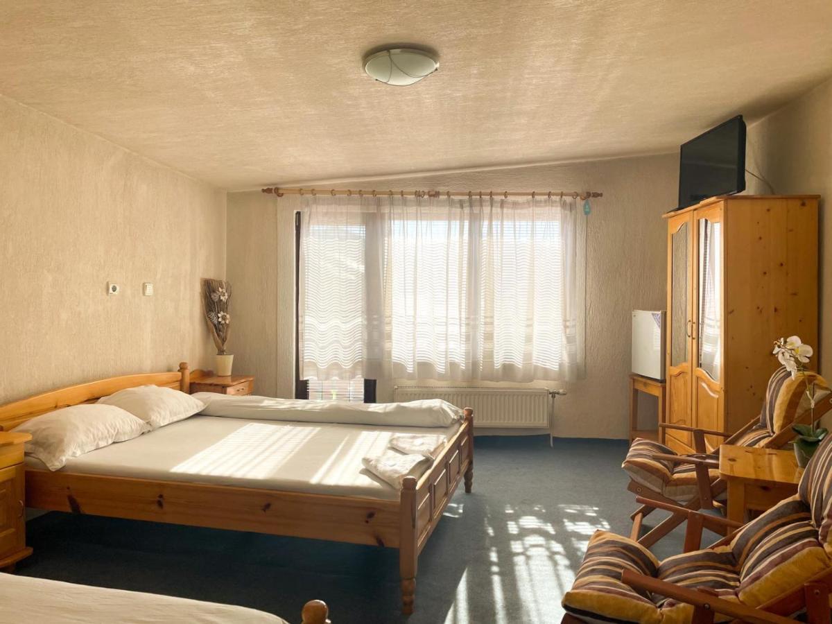 Къща За Гости С Механа Баджо Dospat Extérieur photo