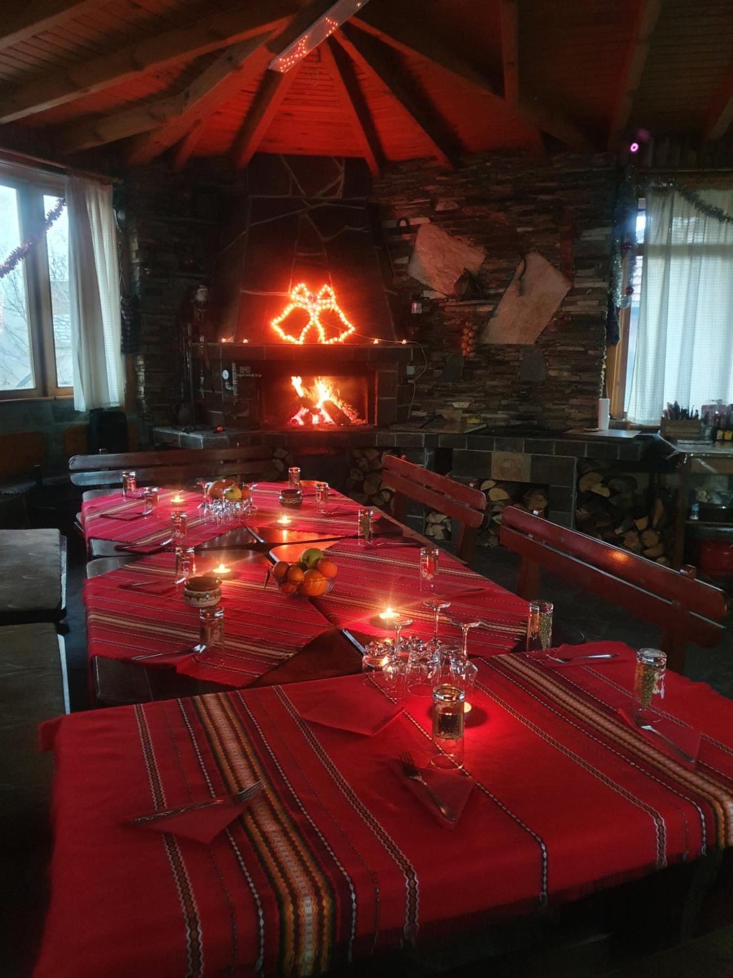 Къща За Гости С Механа Баджо Dospat Extérieur photo